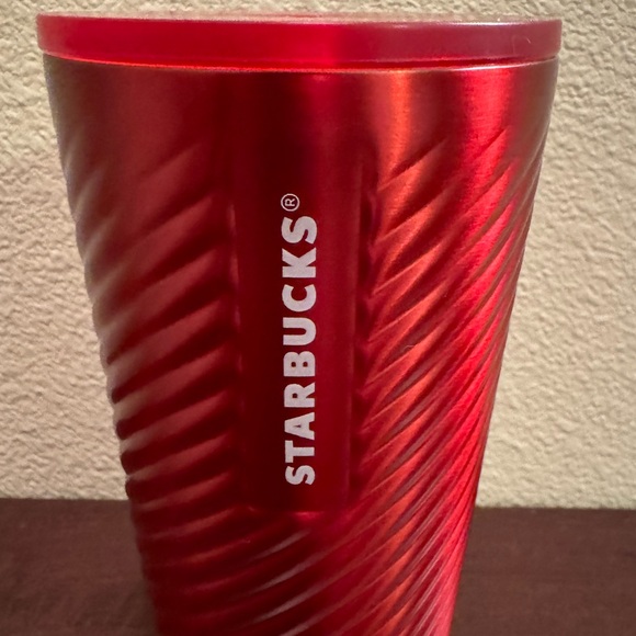 STARBUCKS Red Metallic Spiral Tumbler 2022 Christmas 24oz - Picture 4 of 7